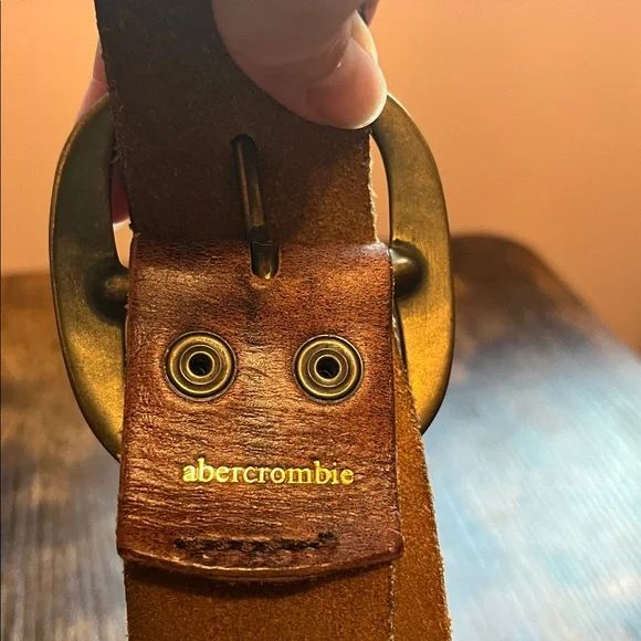 Women’s Abercrombie & Fitch Brown Leather Belt with Gold Buckle and Rhinestones - Picture 2 of 8